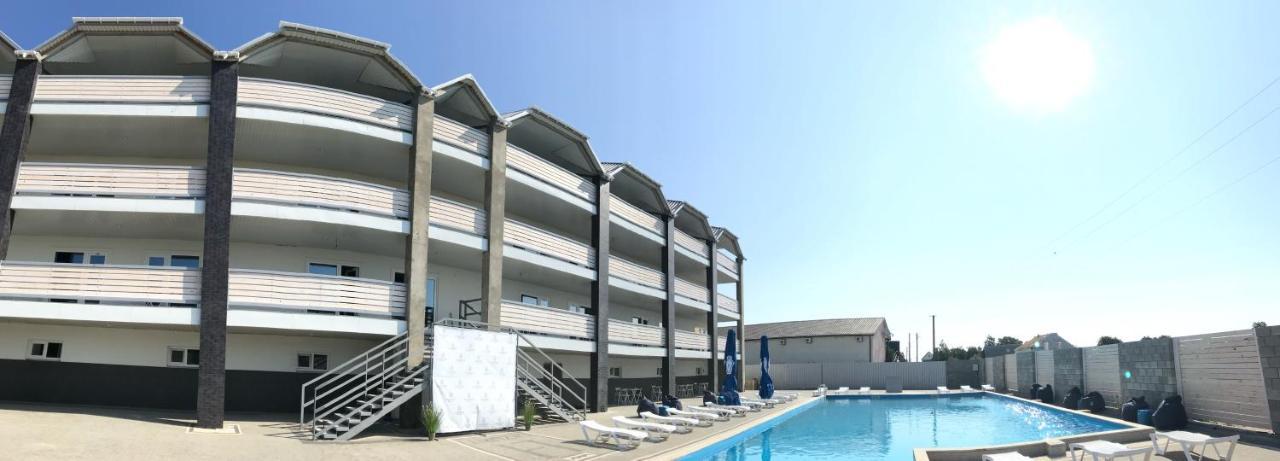 Lazurit Family Hotel 拉祖尔涅 外观 照片